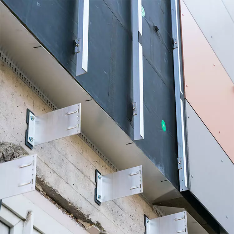 Anwendungsbild Multifunktionsrahmendübel MFR FB SSKS für Fassadenunterkonstruktionen