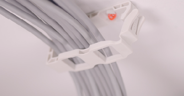 NEU: CH-N Kabelsammelhalter – Die clevere Lösung für geordnete Kabelbündel